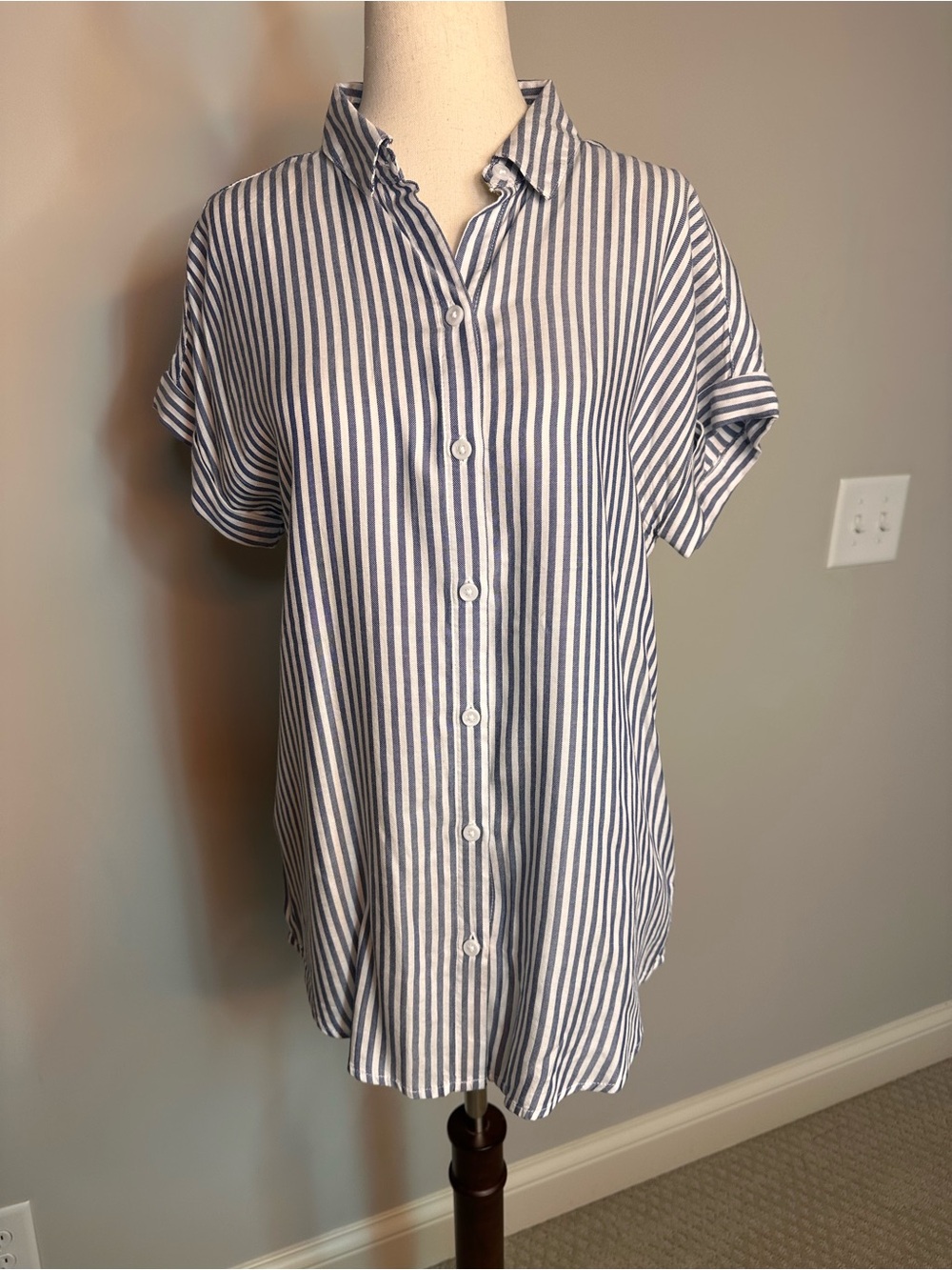 Sz XS BeachLunchLounge oversized striped button down short sleeve blue white